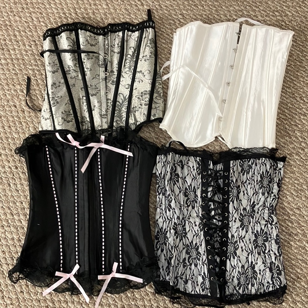 Corsets Bundle Size Medium